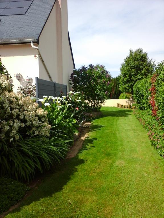 Au Jardin D'Eden Hotel Poilley  Kültér fotó